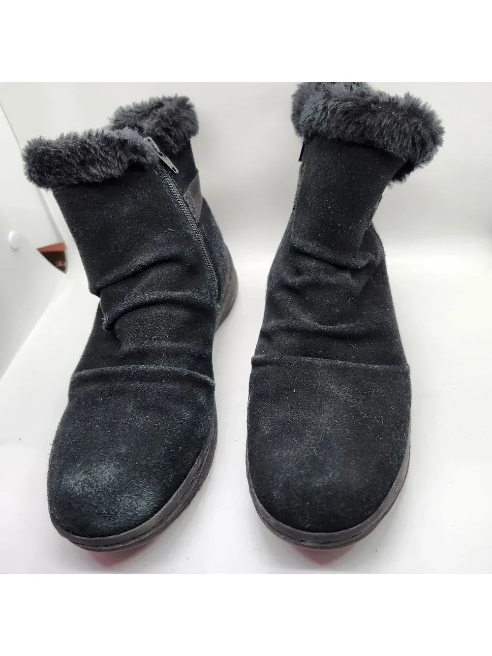 Baretraps Black Suede Ankle Boots with Faux Fur Trim Side Zip Sz 8M